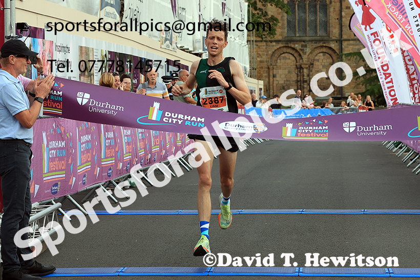 DDurham City 10k, 2025 Durham City 5k and 10k, Durham.  Photo: David T. Hewitson/Sports for All Pics
